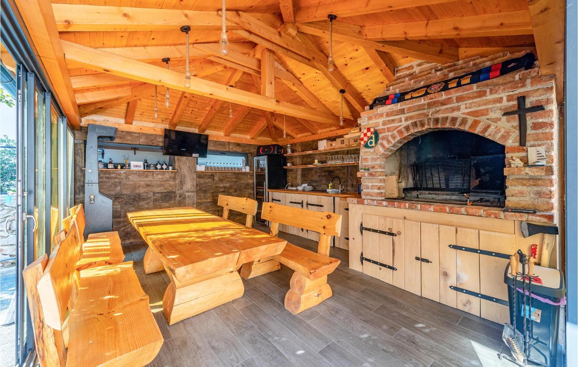 Nice Apartment In Mandre With Wifi Экстерьер фото